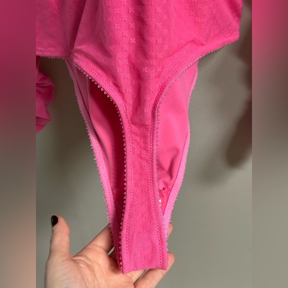 NEW Free People Intimately Forever Young Lace & Mesh Hot Pink Bodysuit Women’s M - Picture 11 of 12